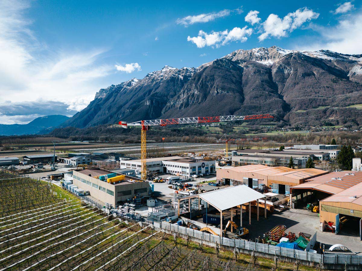 Photo du dépôt de l'entreprise de gros oeuvres MGS SELLER à Albertville